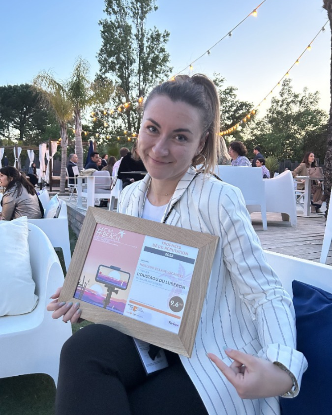 trophée de l'e-réputation 2023 oustaou du luberon villelaure